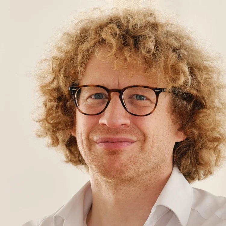 Prof. Dr. Robert Ernst